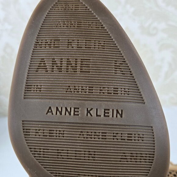 Anne Klein Laden I Flex Size 8.5M Tan Perforated Textile Lace Up Loafers NWOT - Picture 16 of 16